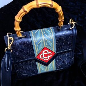 Chic Black and Gold Crossbody Bag